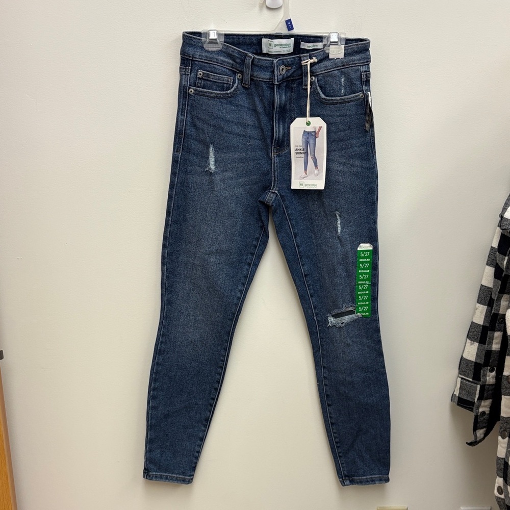RE Generation by Celebrity Pink Mid-Rise Dark Indigo Skinny Jeans